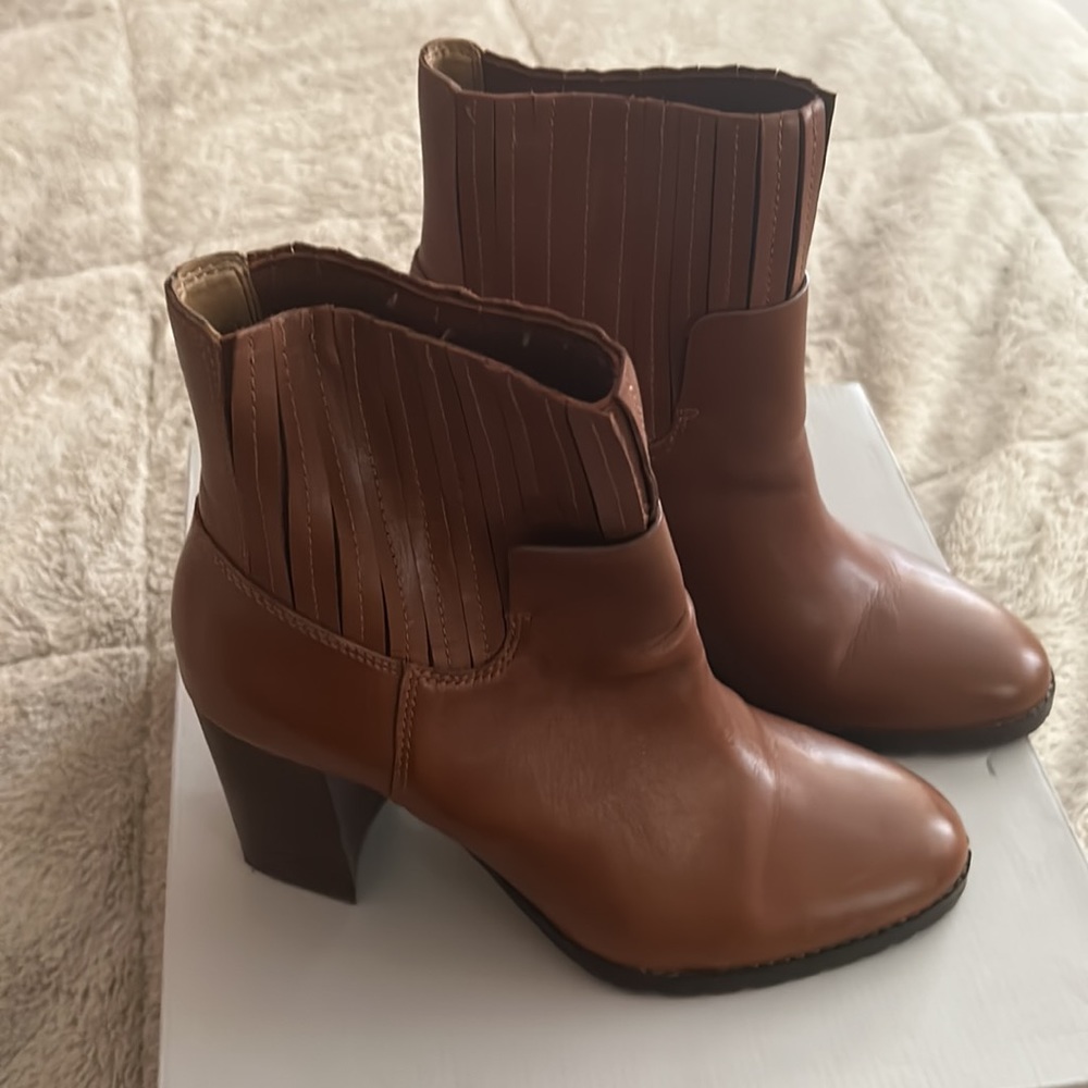 Aerosoles Brown Leather Ankle Boots / Booties